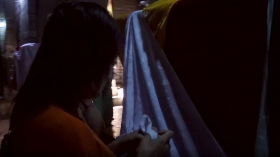 Nikol Eniston qoriqchi bilan jinsiy aloqa Chelyabinsklik bir qiz jinsiy aloqa uchun yigit qidirmoqda.