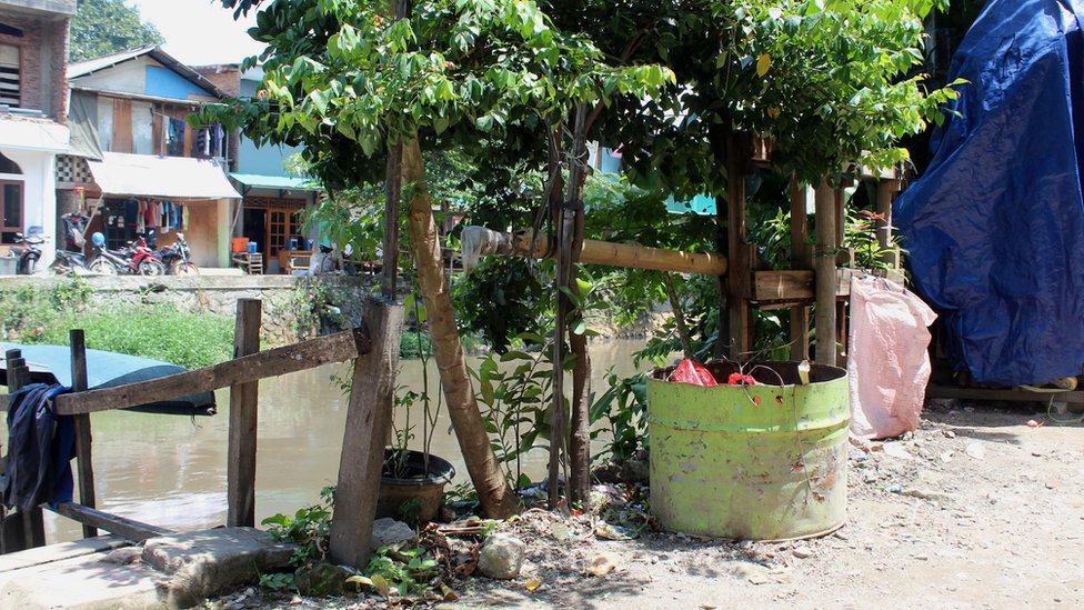 Kampung Tongkol