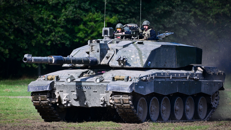 Army chief: Sending Ukraine tanks weakens UK forces