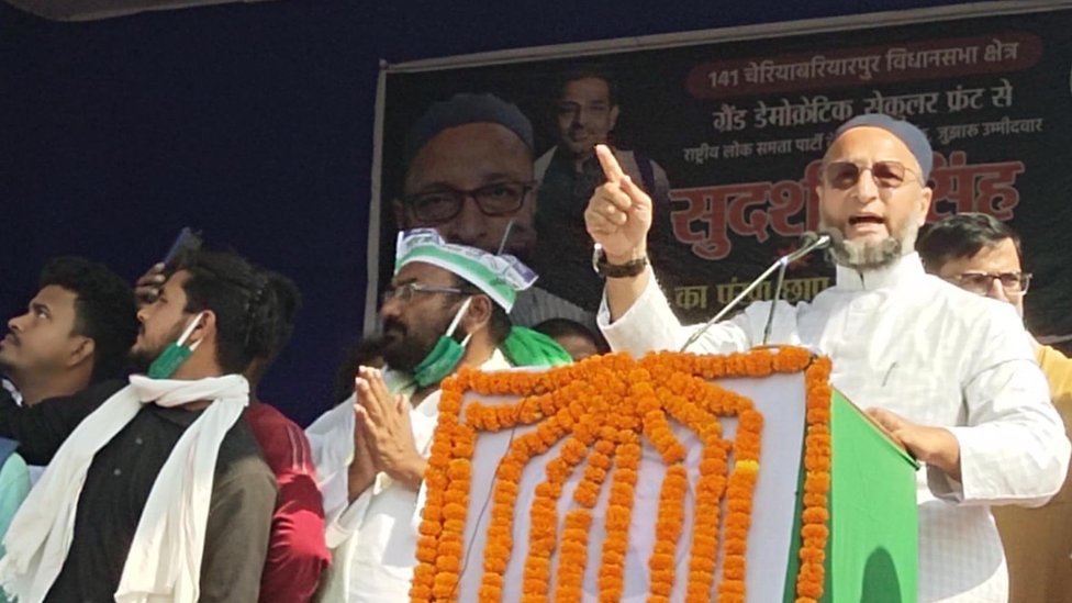 Koz yoshlari va qusishgacha ogizda qopol sikish