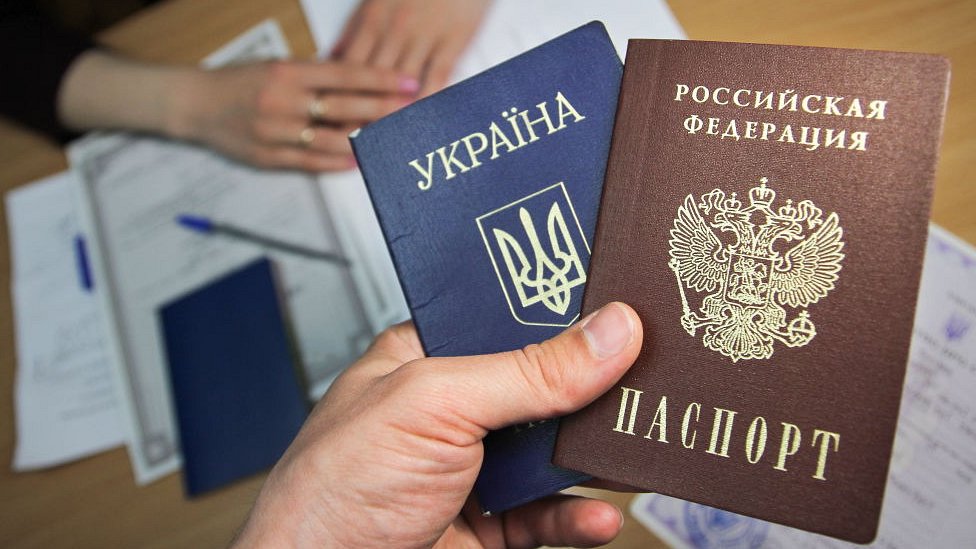 Rossiya namerena "de-fakto integrirovati" Donbass, schitaet Evrosoiz - BBC News Russkaya slujba