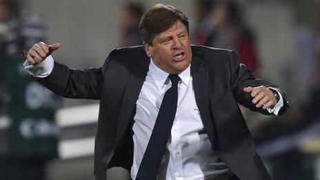 Mexico dismiss Herrera as coach