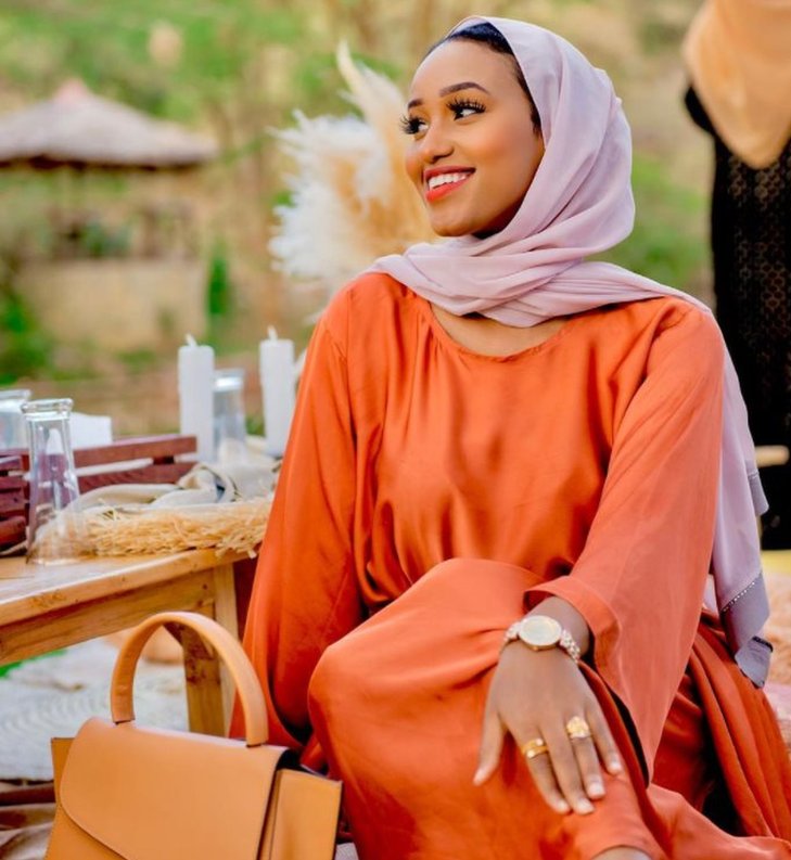 Tugatmasdan ogizga singdirish