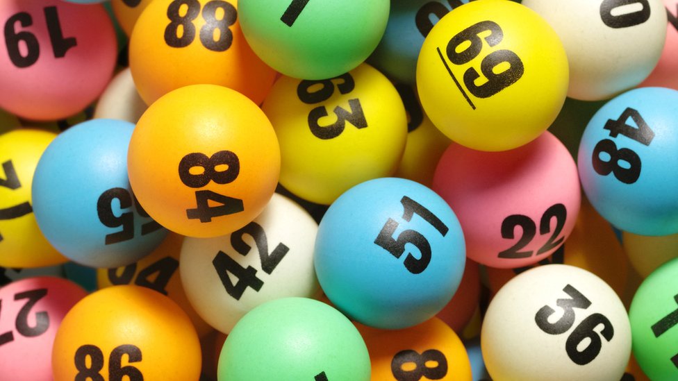 Qual a Loteria Mais Fácil de Ganhar? Jogue Com Mais Chances!