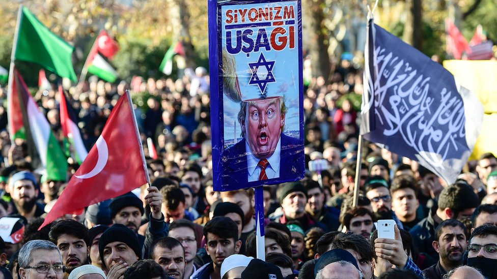 Aksi di Istanbul