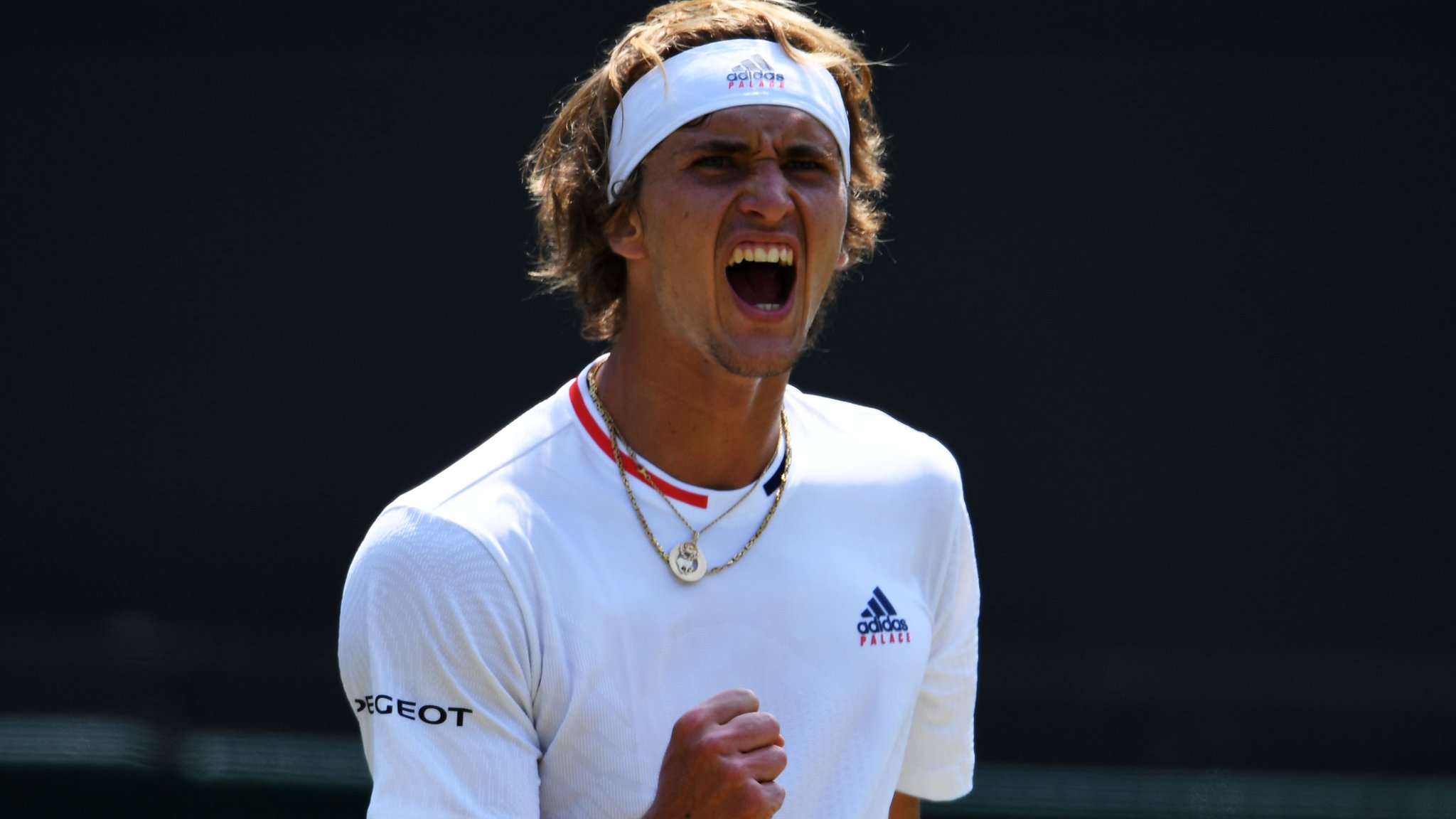 Wimbledon 2018: Alexander Zverev wins an epic 31-shot rally on way to win