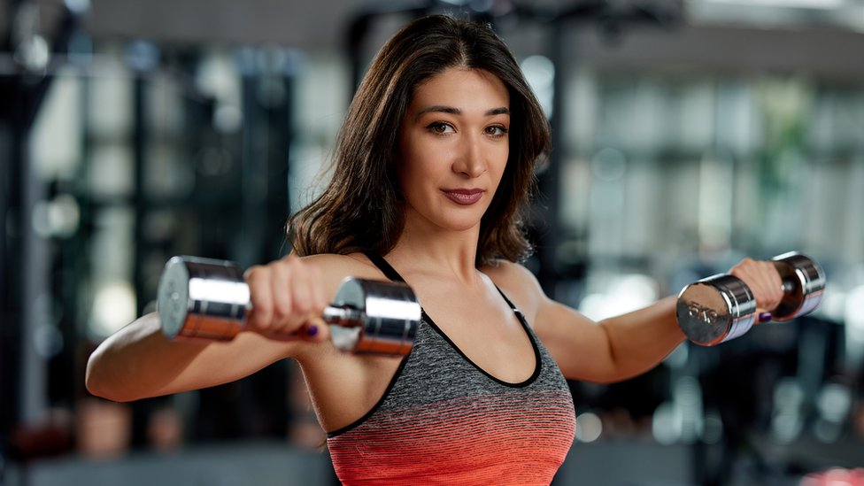 Qué tipo de ejercicio ayuda a ganar músculo a las mujeres