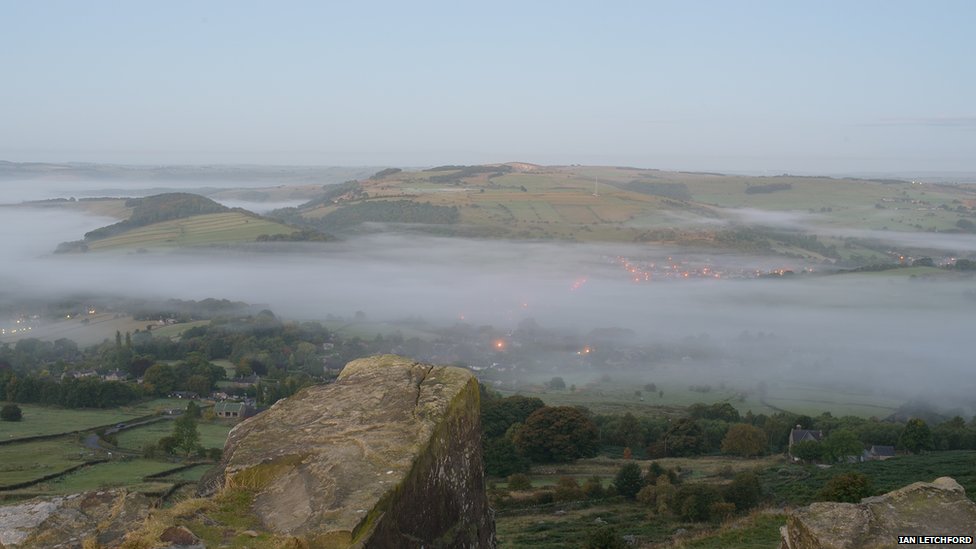 _85809834_2609mist-curbarderbyshire-ianl