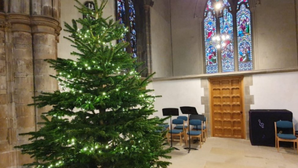 Mayor to hold community carol service
