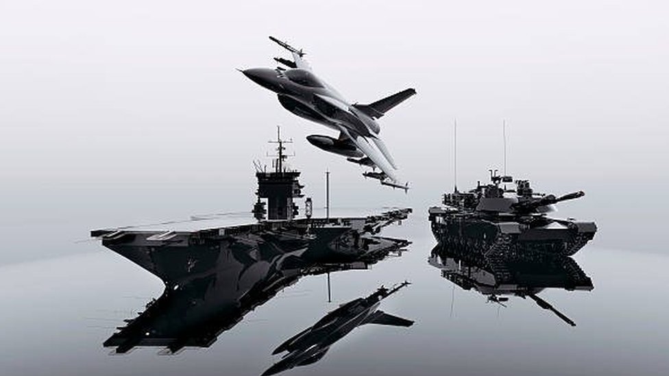 Yalangoch semiz tukli odam