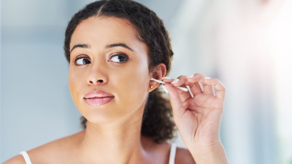 Comment nettoyer ses oreilles : 3 erreurs à éviter : Femme Actuelle Le MAG