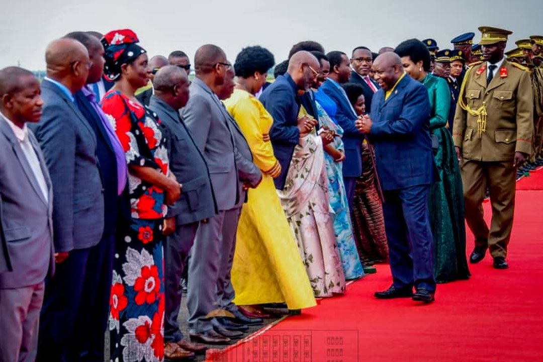 Yoqotilgan mobil telefonlar porno rasmlar