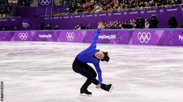 デニス・テンさん直筆サイン入りカザフスタン国旗 🪬