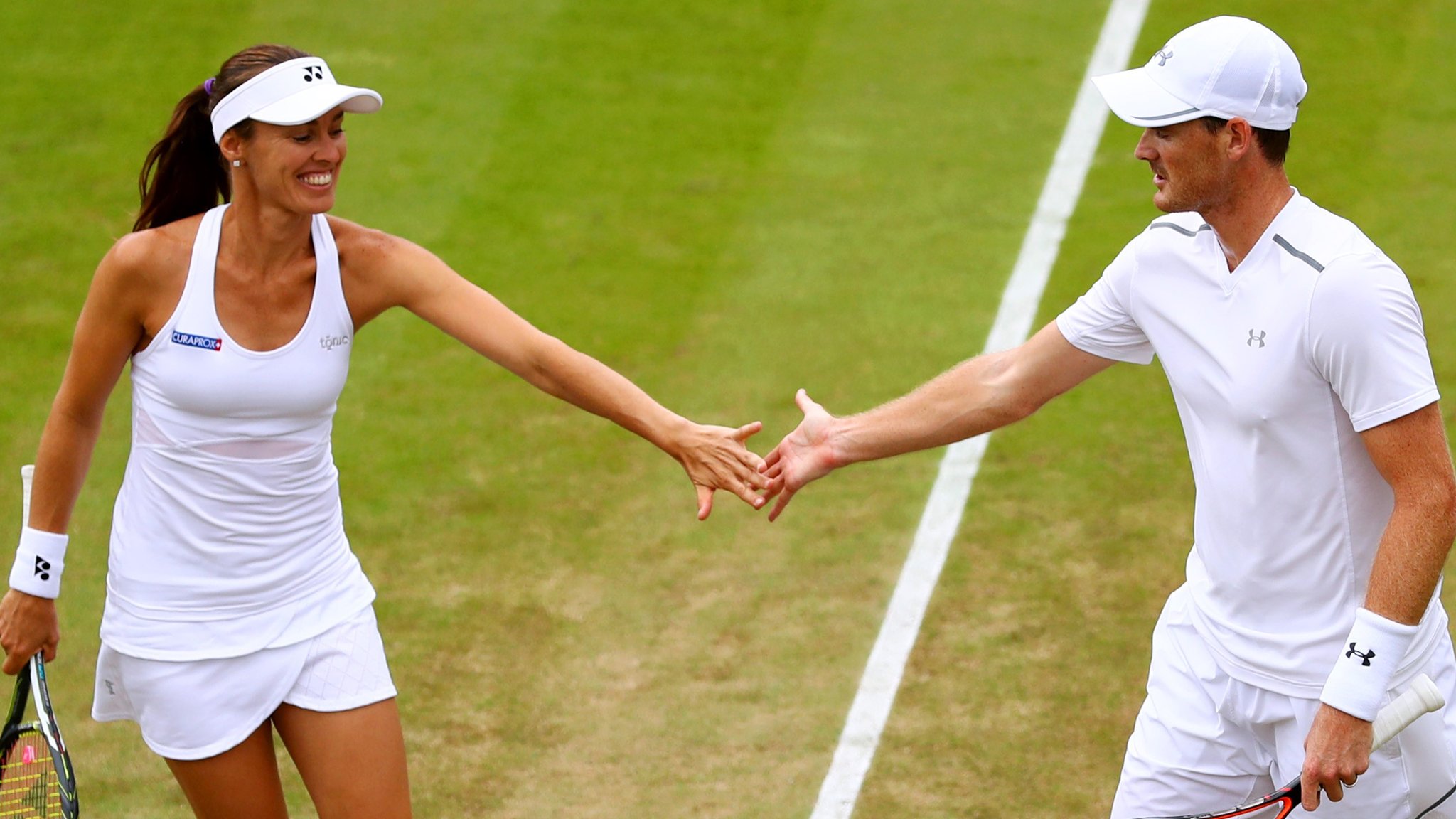 Wimbledon 2017: Jamie Murray & Martina Hingis Through In Mixed Doub...