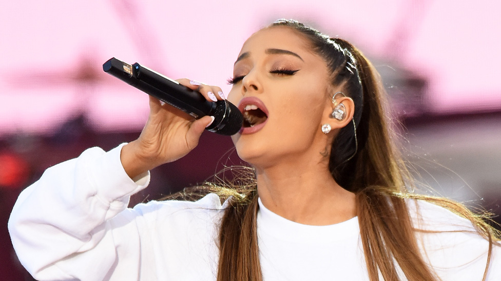 Ariana Grande estalla contra los 'influencers' que organizan fiestas  multitudinarias en plena pandemia