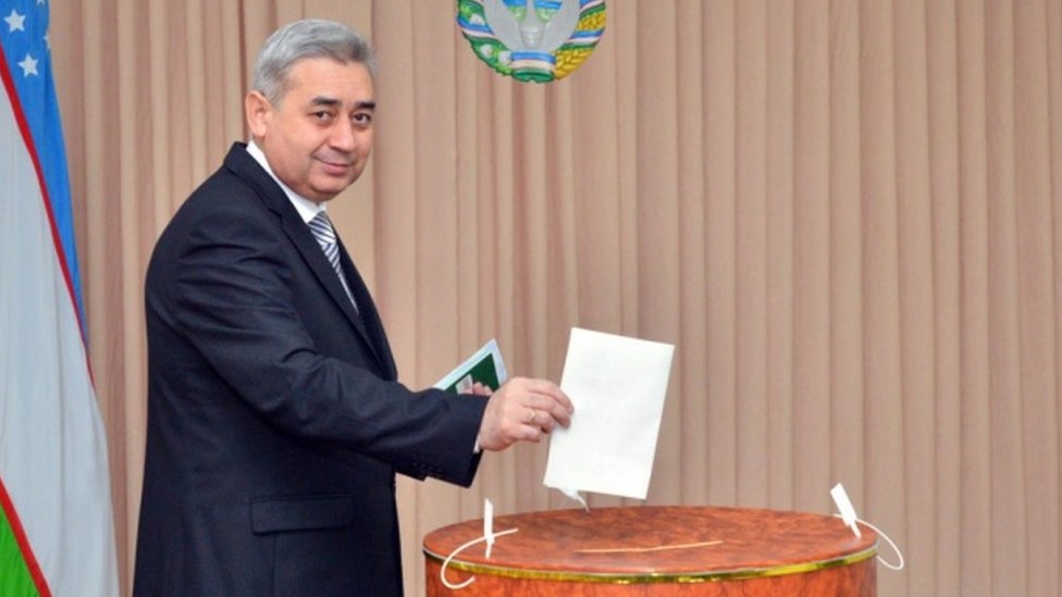 Yosh busty qizlar bilan erotik jinsiy aloqa