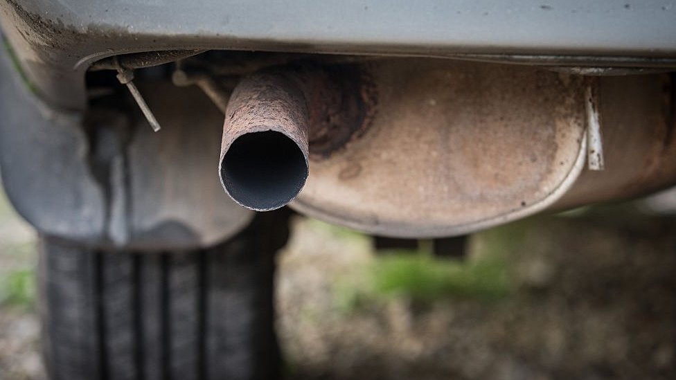 'Acoustic cameras' trialled in bid to cut noisy vehicles