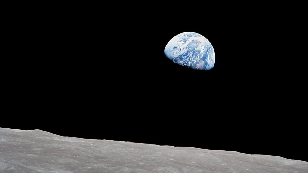 How Apollo 8 Astronauts took the famous 'Earthrise' photograph