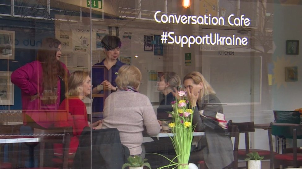 Café helps hundreds of Ukrainian refugees