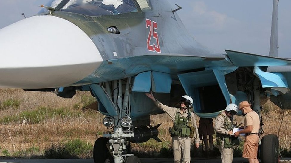 米露がシリア上空で「ニアミス」受け対策協議へ - BBCニュース