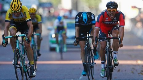 VIDEO: Drucker wins thrilling Mall sprint