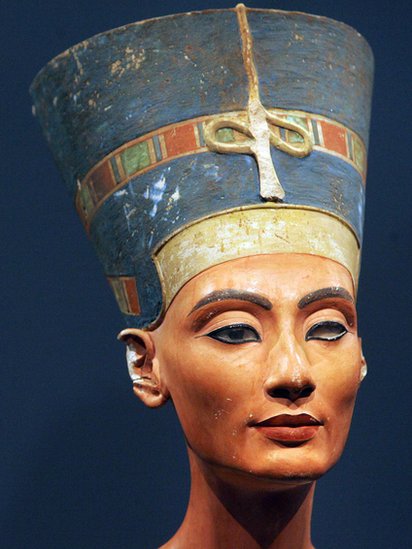 Әпкемнің жыныстық қатынасқа түскені видеоға түсіп қалды