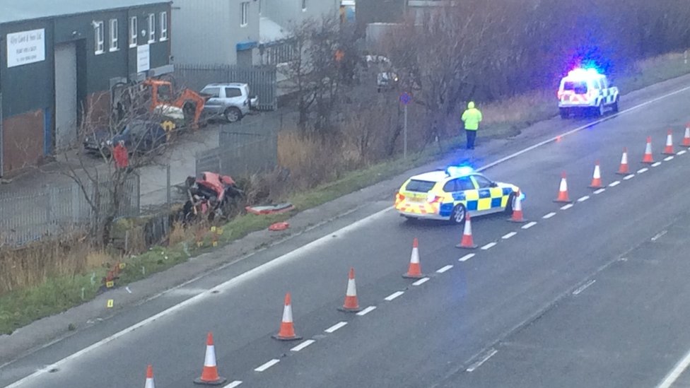Woman, 31, dies after A55 crash near Abergele BBC News