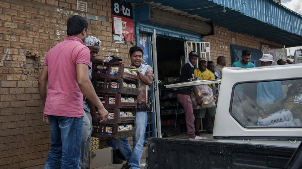 Boshi bilan ozini sikadi