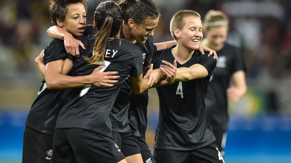 New Zealand Football: Women's team get equal pay