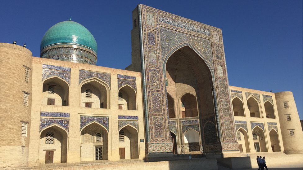 Paypoq va tor kiygan qizlar porno