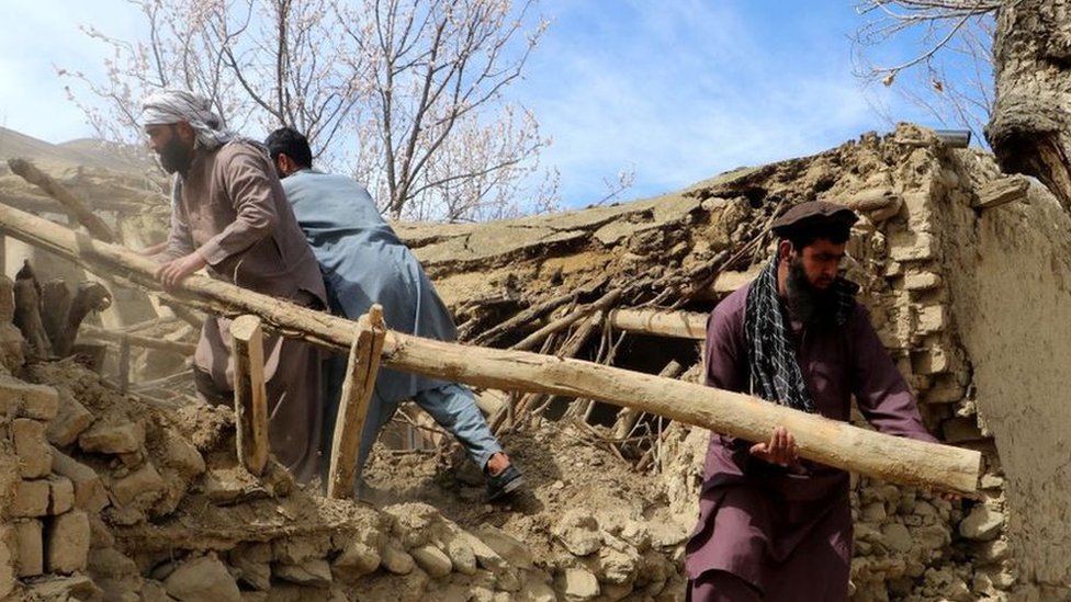 Earthquake in Pakistan and Afghanistan kills 19