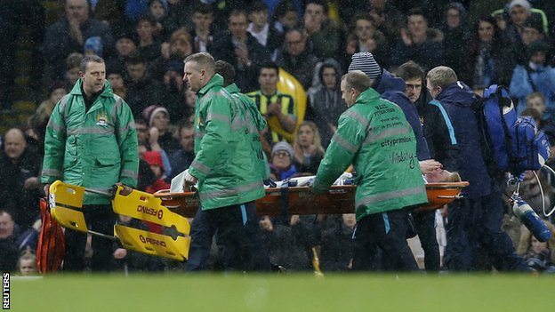 Kevin de Bruyne is carried off