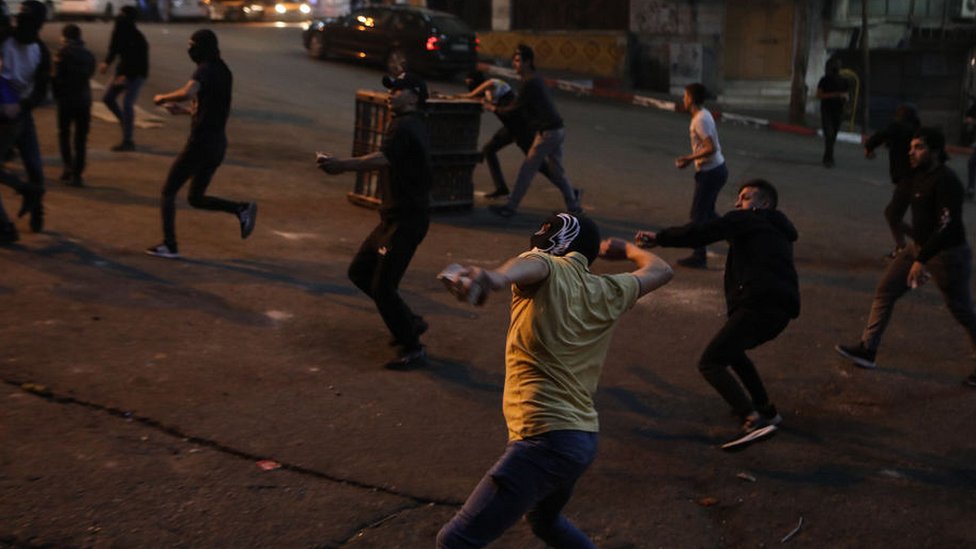 Xotin va er toshakda video