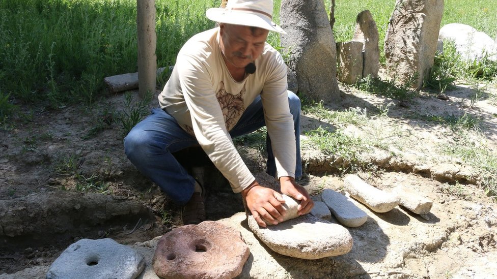 Порно жас транни спермы аузына