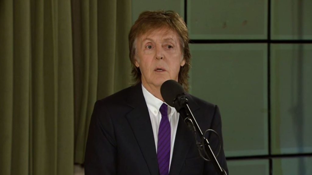 ビートルズ解散後「落ち込んでた」 ポール・マッカートニーさんBBC番組