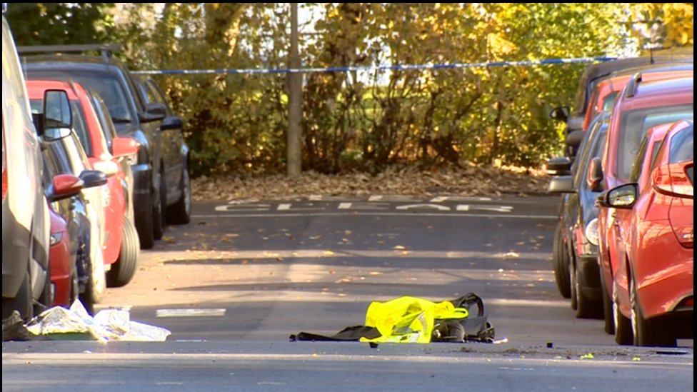 Police probe attempted car attack murder on two officers