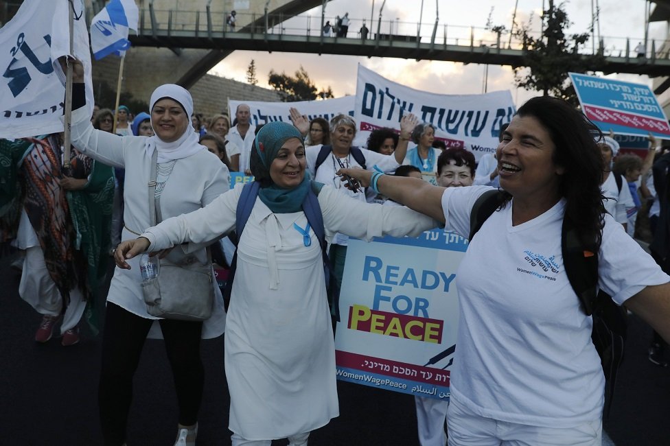 Anna Kazuchitsning jinsiy aloqa sahnalarini tomosha qiling