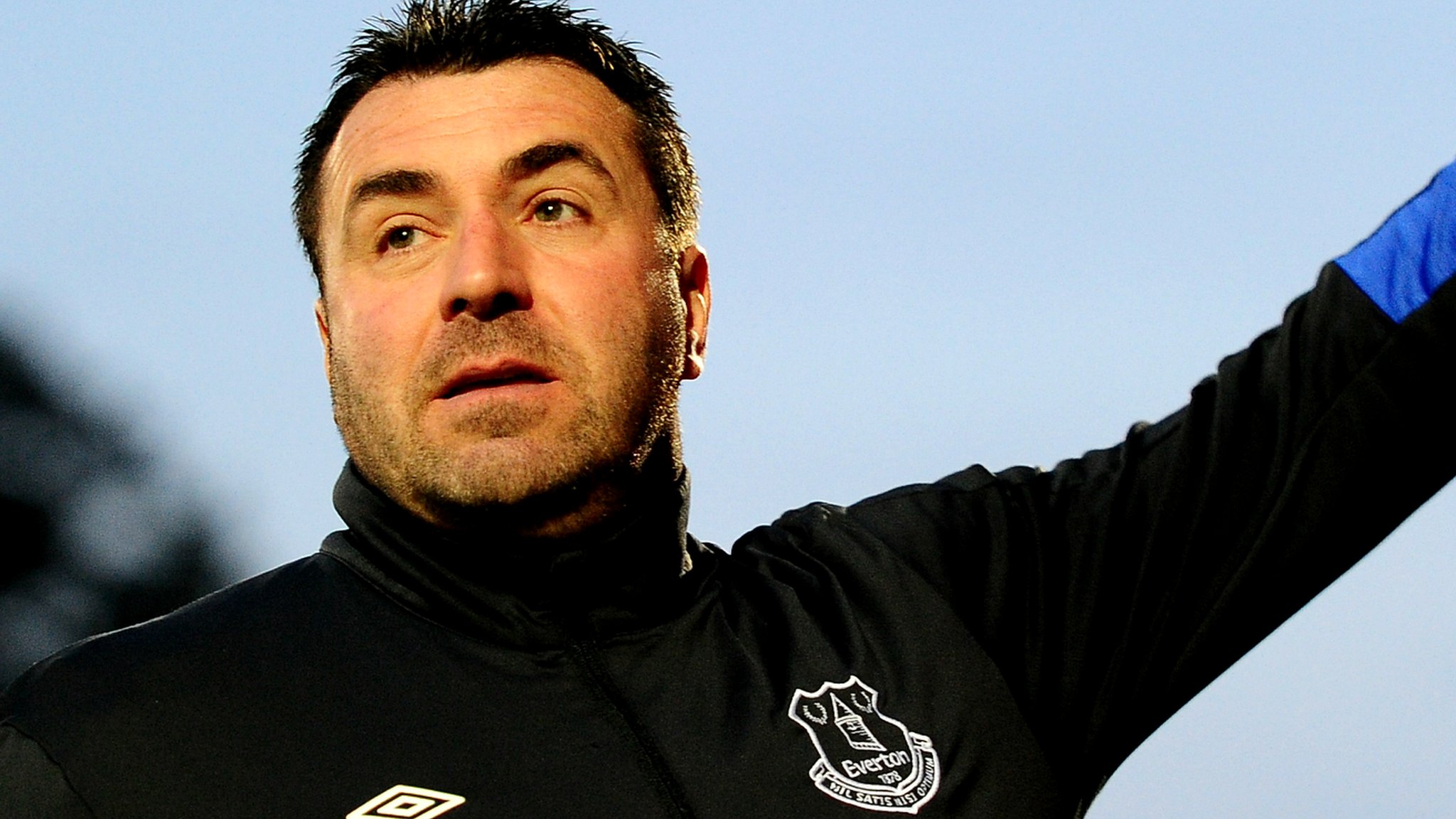Why David Unsworth should get the Everton job - Phil Neville