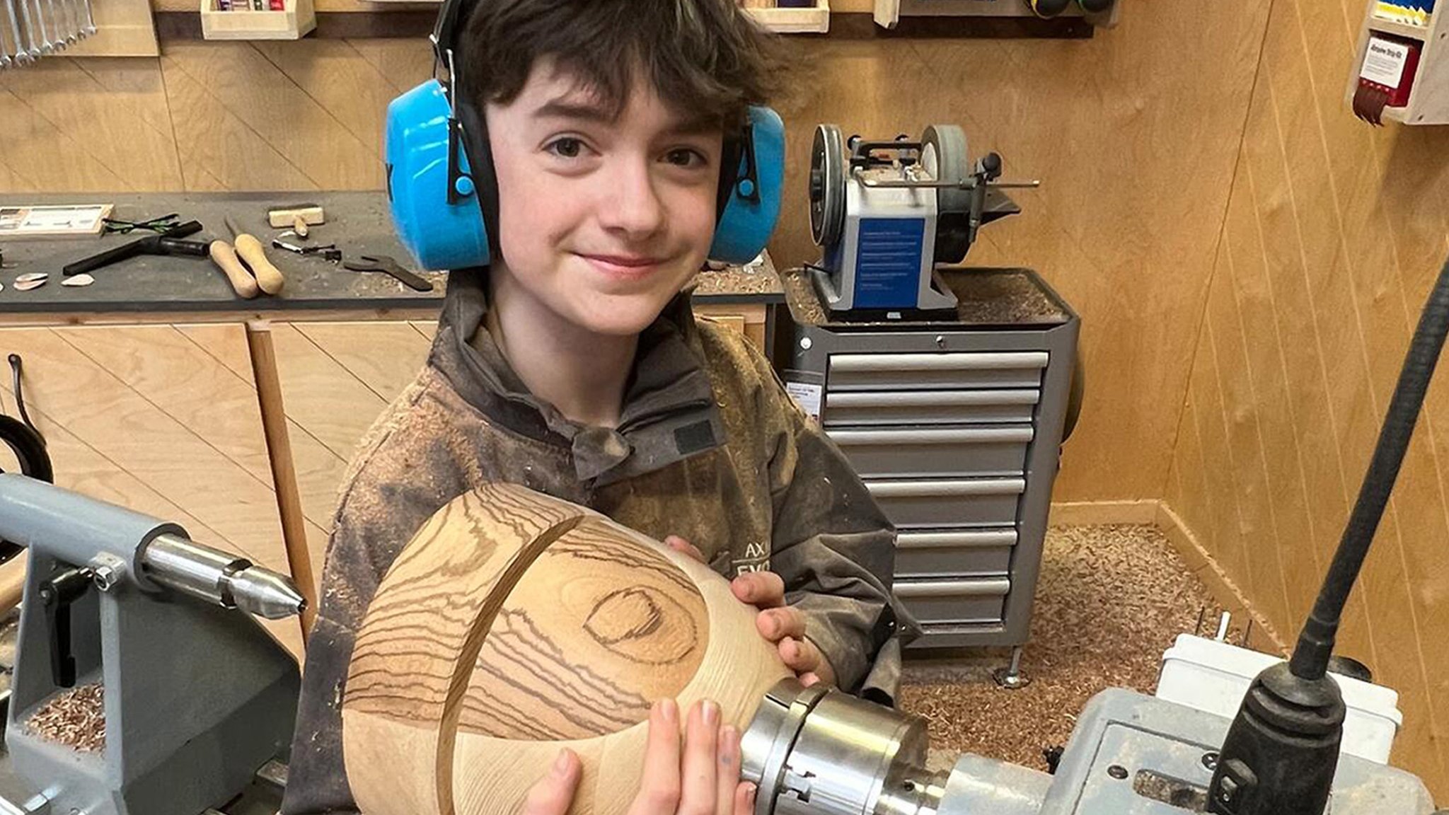 Teenage carpenter creates second bowl for charity