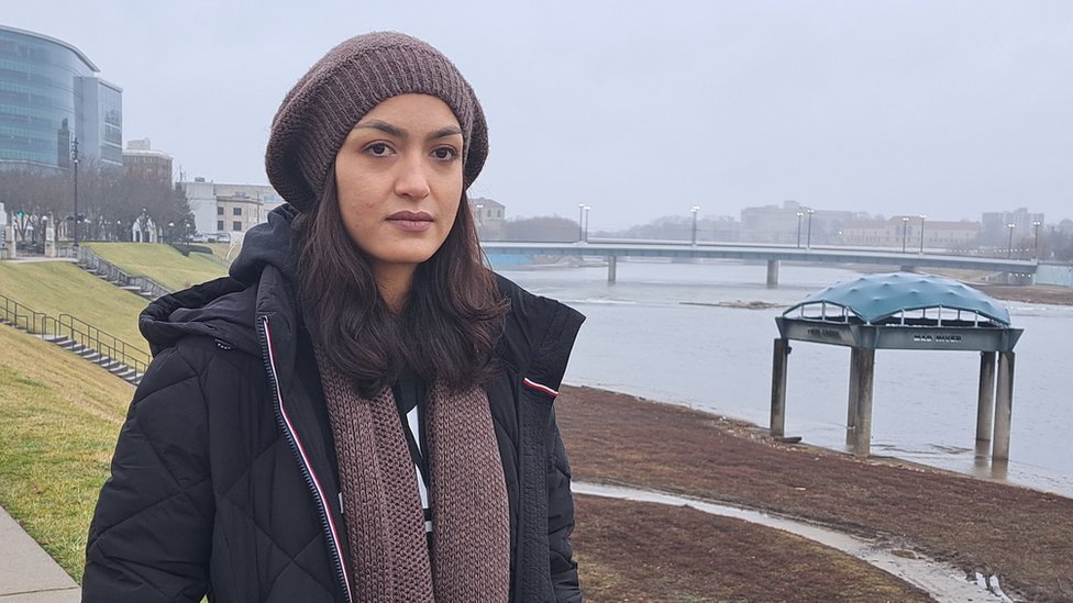 After Afghan TV fame, a new life in Ohio