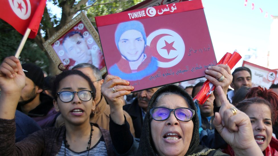 احتجاجات على عدم الاقتصاص من المسوؤلين عن مقتل واصابة 300 تونسياً خلال ثورة الربيع العربي