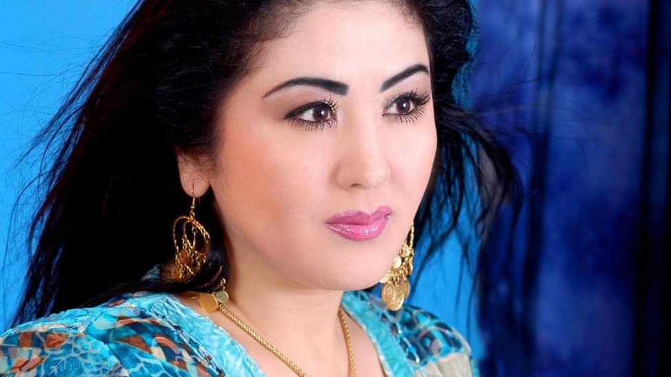 Qizlar ogziga sikish porno rasmlar 40 yoshdan oshgan rus ayollar bilan porno