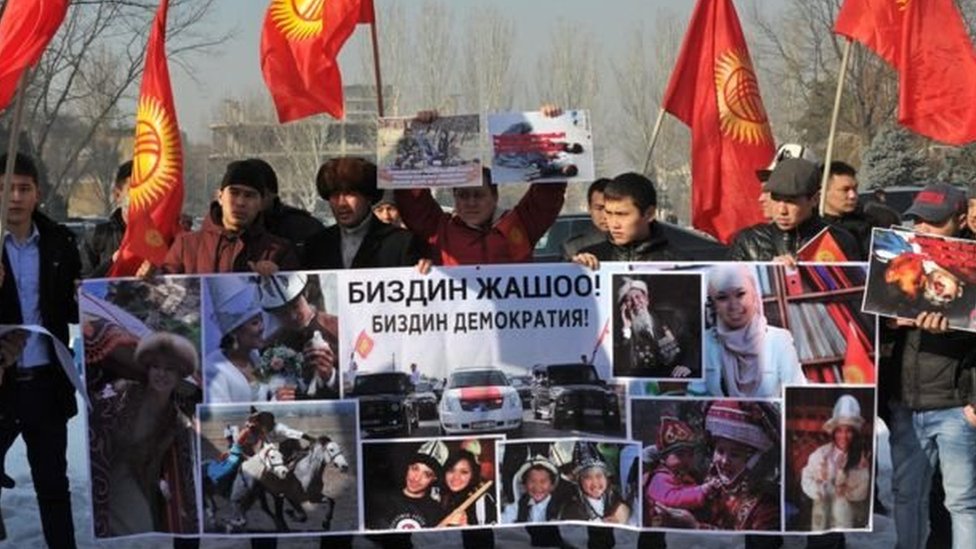 Odobsiz karnaval porno filmi