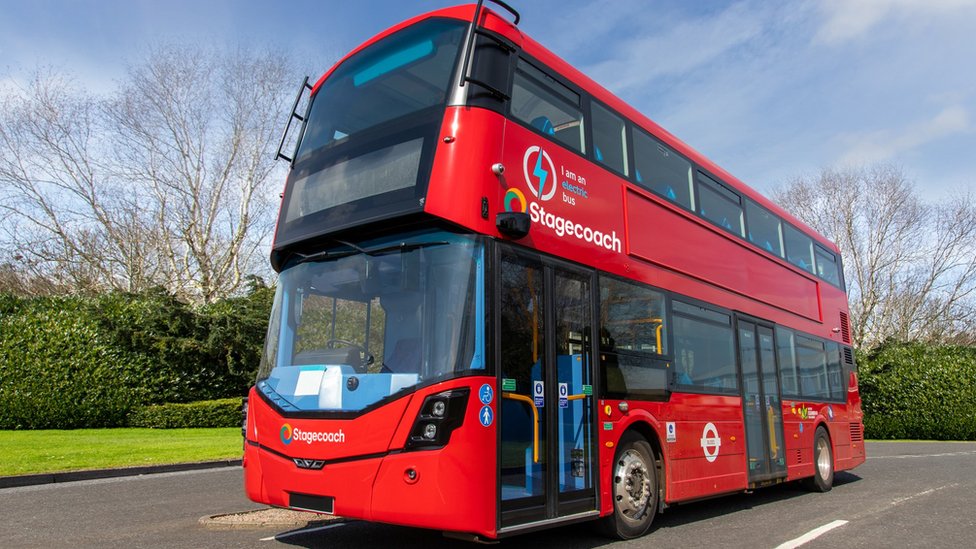 Wrightbus signs deal to make 48 buses for London