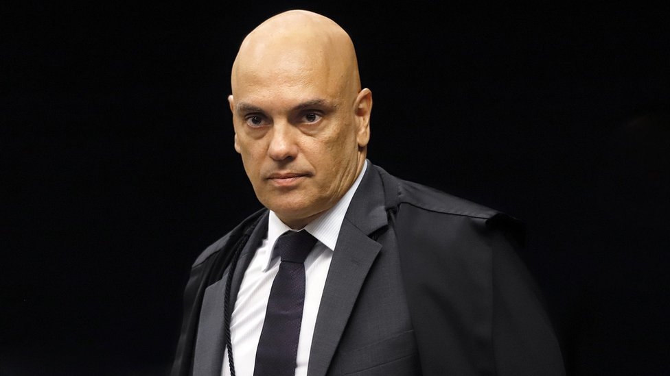 Ministro Alexandre de Moraes transforma 'fama de mau' em piada