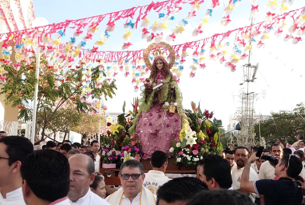 Celebración de la Virgen de la Candelaria en Tecomán.