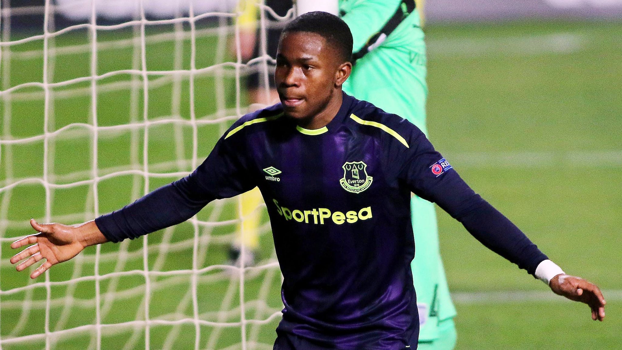 Lookman stars as Everton end Europa League campaign with win