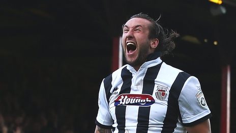 Orient sign Mansfield striker Palmer