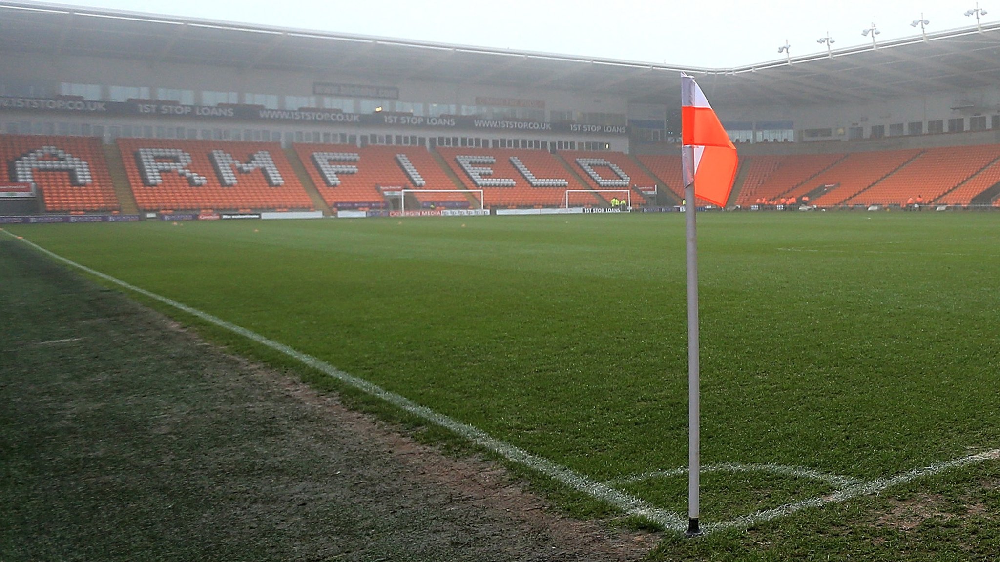 Blackpool: English Football League 'to work with' club's receivers