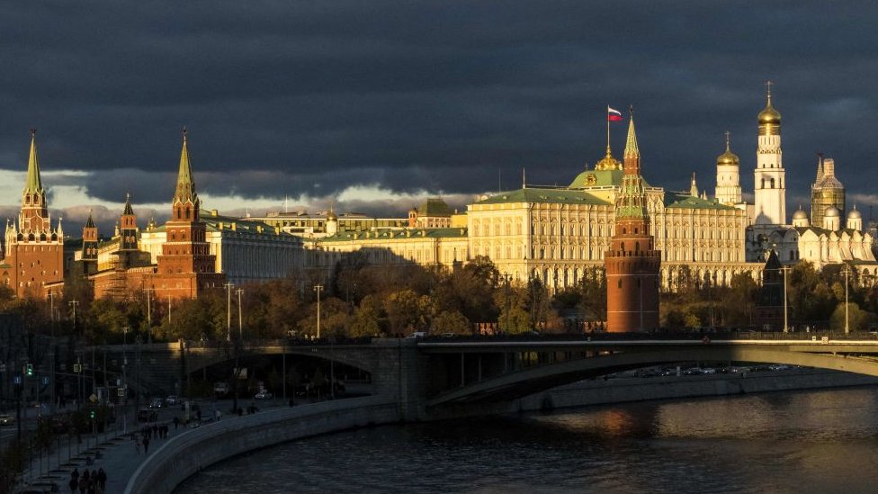 Onlayn porno jinsiy aloqa mashinasi qizga juda kop zavq bagishlaydi